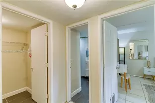3095 N Oakland Forest Dr, Oakland Park, FL 33309 - Photo 13