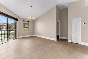 15563 N Miami Lakeway N, Miami Lakes, FL 33014 - Photo 9