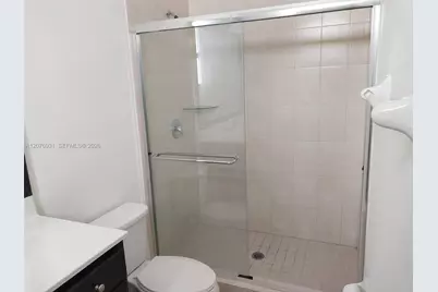 9267 W 34th Ct, Hialeah, FL 33018 - Photo 25