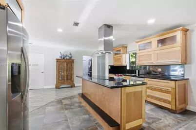 9780 Bel Aire Dr, Cutler Bay, FL 33157 - Photo 15