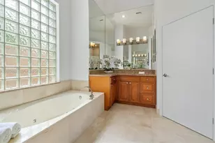 2733 Meadowood Dr, Weston, FL 33332 - Photo 15