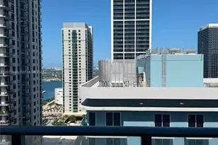 11 NE 6th St, Miami, FL 33132 - Photo 17