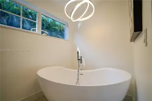 8134 Twin Lake Dr, Boca Raton, FL 33496 - Photo 11