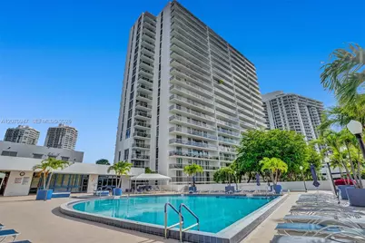3731 N Country Club Dr #1023, Aventura, FL 33180 - Photo 55