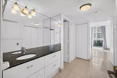 3731 N Country Club Dr #1023, Aventura, FL 33180 - Photo 37