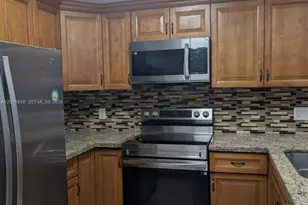 7162 Sportsmans Dr, North Lauderdale, FL 33068 - Photo 5