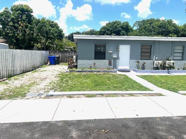 504 N 57th Ave #SOUTH - 504 N 57th Ave #SOUTH, Hollywood, FL 33021 Luxury Property | Jose Angel Pina