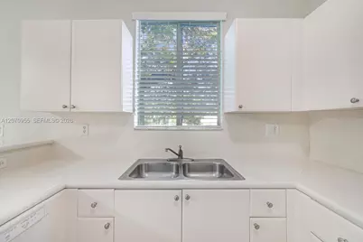 2828 SE 16th Ave #114, Homestead, FL 33035 - Photo 23