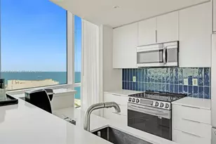4401 Collins Ave, Miami Beach, FL 33140 - Photo 15