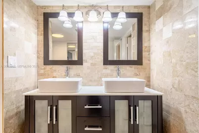 20347 W Country Club Dr #TH15, Aventura, FL 33180 - Photo 11