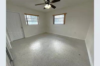 5715 SW 112th Ct, Miami, FL 33173 - Photo 7