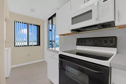 15545 N Miami Lakeway N #106, Miami Lakes, FL 33014 - Photo 3