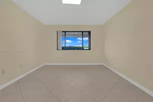 15545 N Miami Lakeway N, Miami Lakes, FL 33014 - Photo 11