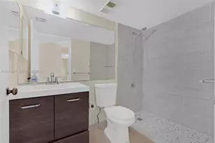 15545 N Miami Lakeway N, Miami Lakes, FL 33014 - Photo 17