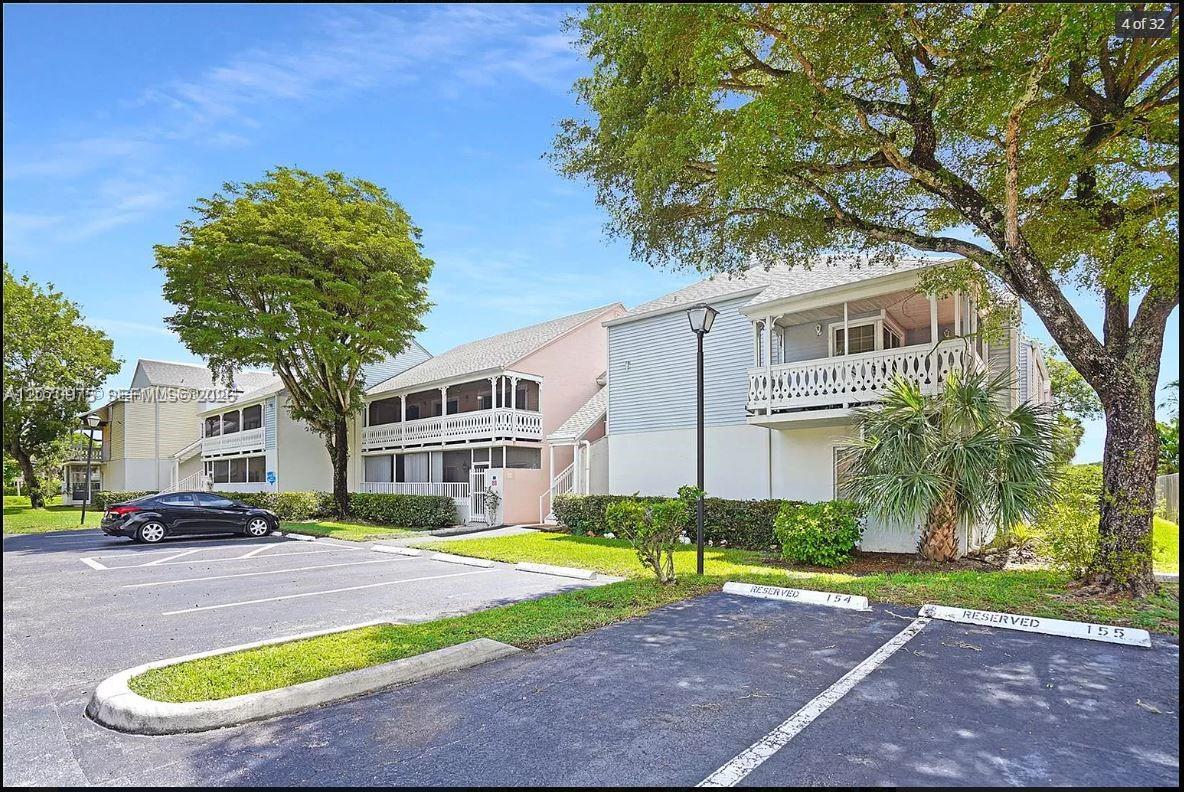 10521 Mahogany Key Circle #207 - 10521 Mahogany Key Circle #207, Miami, FL 33196 Luxury Property | Jose Angel Pina