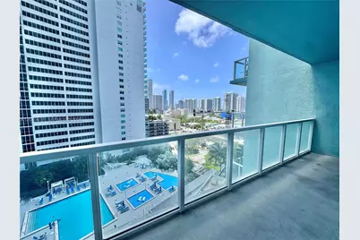 1900 N Bayshore Dr #1807, Miami, FL 33132 - Photo 9