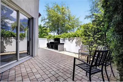 8061 NW 114th Pl #8061, Doral, FL 33178 - Photo 35