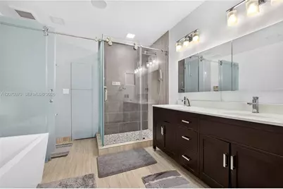 8061 NW 114th Pl #8061, Doral, FL 33178 - Photo 23