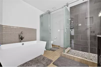 8061 NW 114th Pl #8061, Doral, FL 33178 - Photo 25