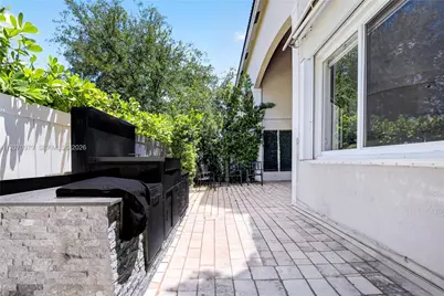 8061 NW 114th Pl #8061, Doral, FL 33178 - Photo 37
