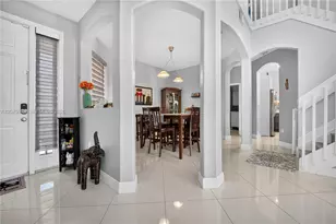 8061 NW 114th Pl, Doral, FL 33178 - Photo 11