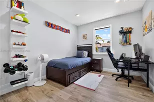 8061 NW 114th Pl, Doral, FL 33178 - Photo 31