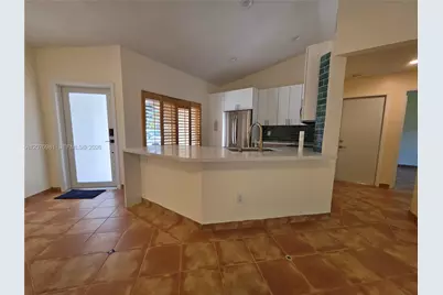 10076 NW 51st Ter, Doral, FL 33178 - Photo 7