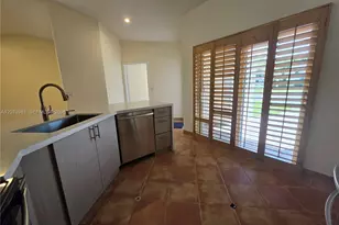 10076 NW 51st Terrace, Doral, FL 33178 - Photo 5