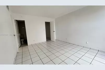 210 172nd St #228, Sunny Isles Beach, FL 33160 - Photo 7