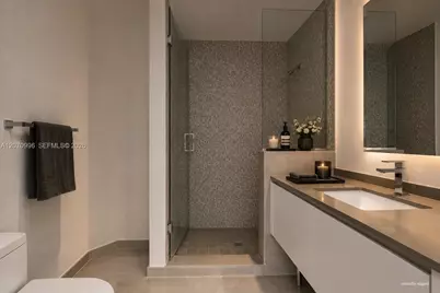 68 SE 6th St #1702, Miami, FL 33131 - Photo 23