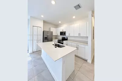 1161 SE 1st St #0, Homestead, FL 33034 - Photo 3
