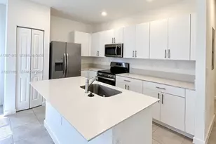 1161 SE 1st St, Homestead, FL 33034 - Photo 3