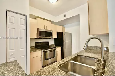 2474 Centergate Dr #103, Miramar, FL 33025 - Photo 7