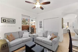 6142 NW 115th Pl, Doral, FL 33178 - Photo 17