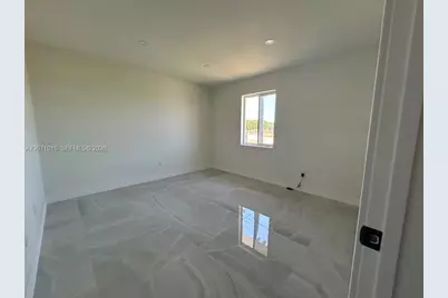 345 SW 18th Ave, Homestead, FL 33030 - Photo 5