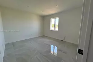 345 SW 18th Ave, Homestead, FL 33030 - Photo 5