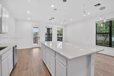 771 NW 84th Ter, Plantation, FL 33324 - Photo 3