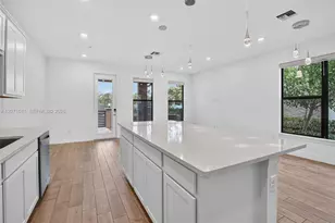 771 NW 84th Terrace, Plantation, FL 33324 - Photo 3