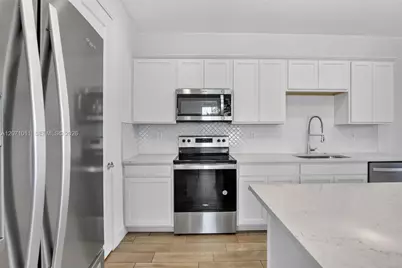 771 NW 84th Ter, Plantation, FL 33324 - Photo 9