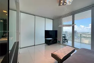 1040 Biscayne Blvd, Miami, FL 33132 - Photo 11