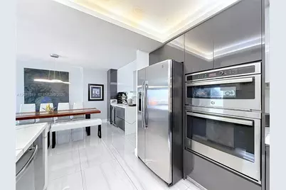 6900 Bay Dr #11G, Miami Beach, FL 33141 - Photo 3