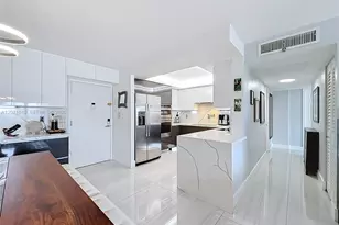 6900 Bay Dr, Miami Beach, FL 33141 - Photo 5