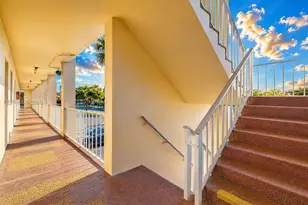 8500 Sunrise Lakes Blvd, Sunrise, FL 33322 - Photo 3