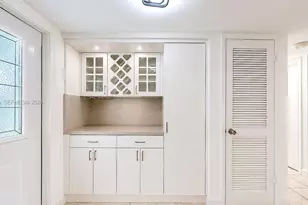8500 Sunrise Lakes Blvd, Sunrise, FL 33322 - Photo 7