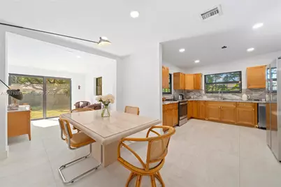 638 NE 141st St, North Miami, FL 33161 - Photo 7