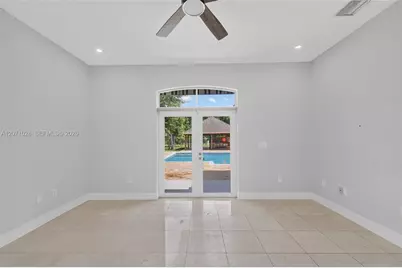 10890 SW 95th St, Miami, FL 33176 - Photo 23