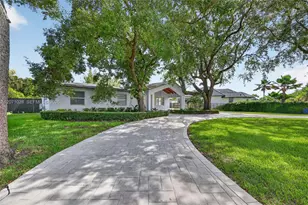 10890 SW 95th St, Miami, FL 33176 - Photo 1