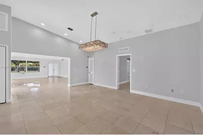 10890 SW 95th St, Miami, FL 33176 - Photo 17