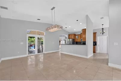 10890 SW 95th St, Miami, FL 33176 - Photo 13