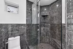 10890 SW 95th St, Miami, FL 33176 - Photo 35